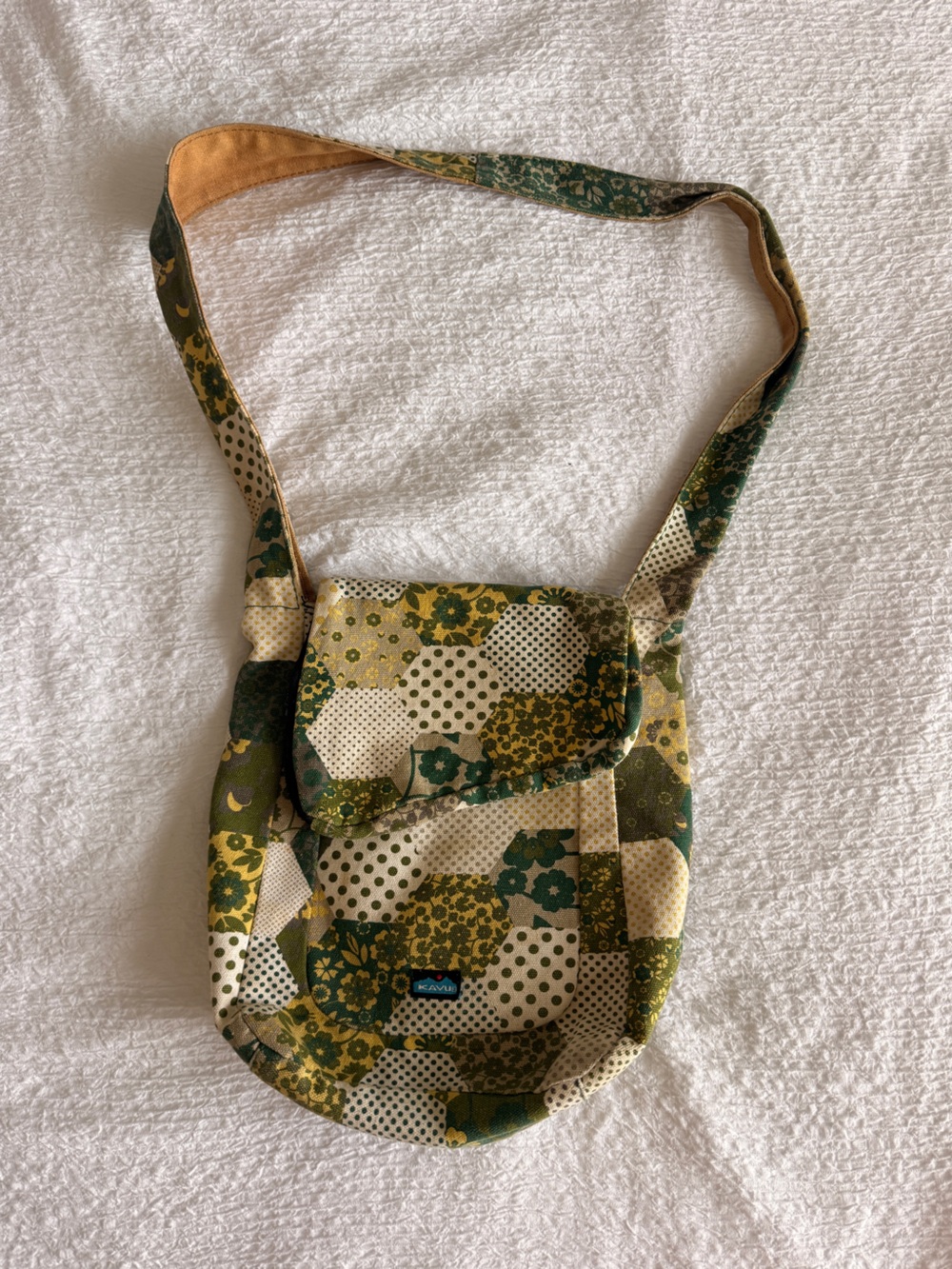 Kavu Olive Green and Tan Patchwork Crossbody Shoulder Bag
